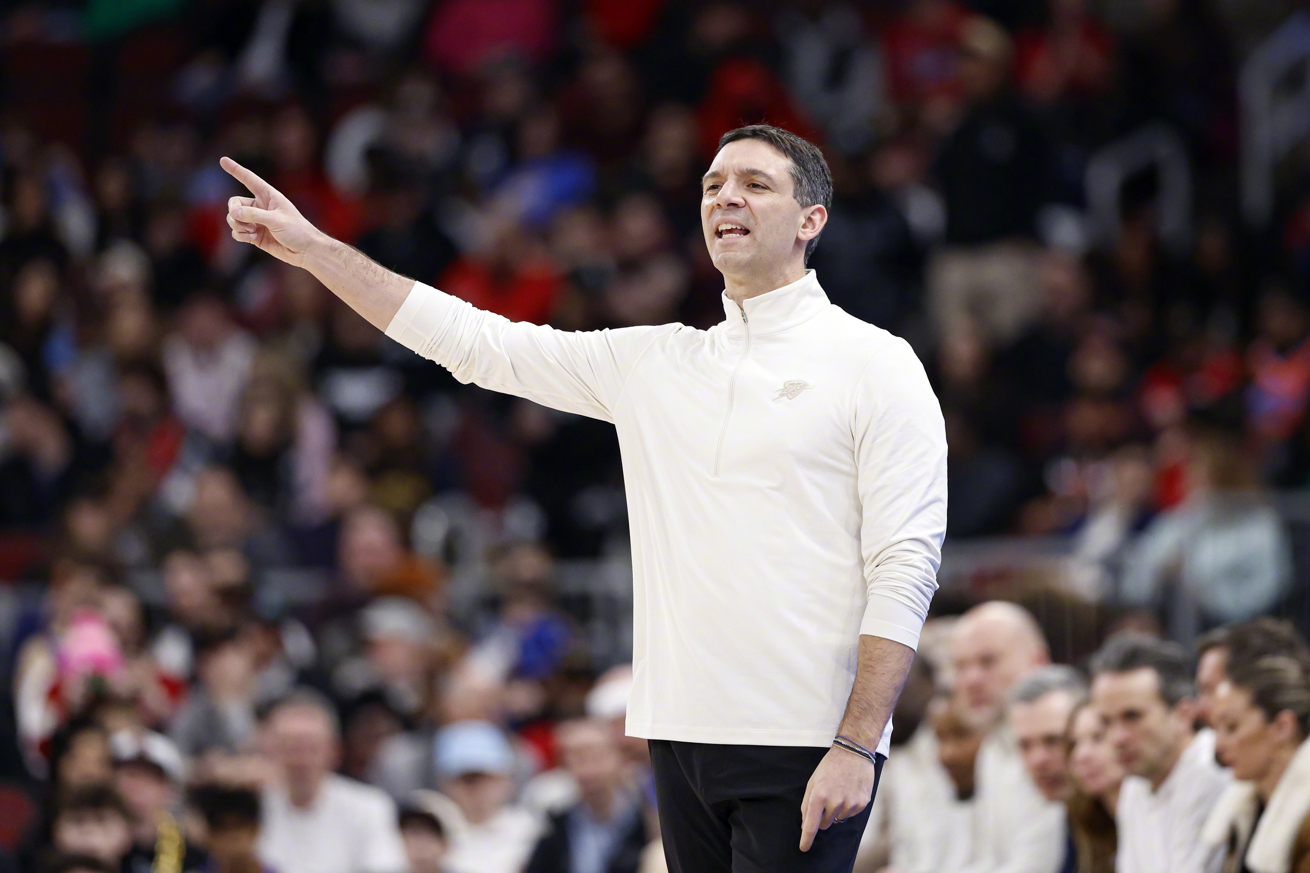 【雷霆主帅回应湖人下半场仅37分】湖人下半场仅37分NBA季后赛次轮G1，雷霆
