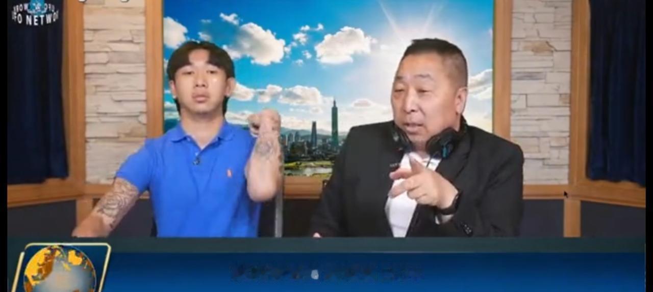 大分头，和赖清德很像。担心误会唐湘龙快速介绍，才知道他的儿子。18岁，在美国