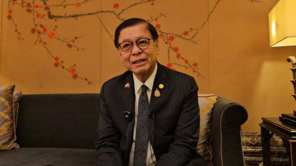 近期泰柬海上边界争端持续升温，在柬埔寨首相洪玛奈结束访华返程后，泰国副总理兼外长