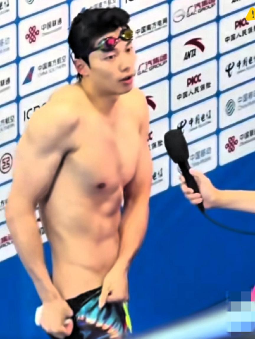 央视直播惊现“擦边”名场面？汪顺这波操作帅翻却遭误解！反复确认三遍，这真