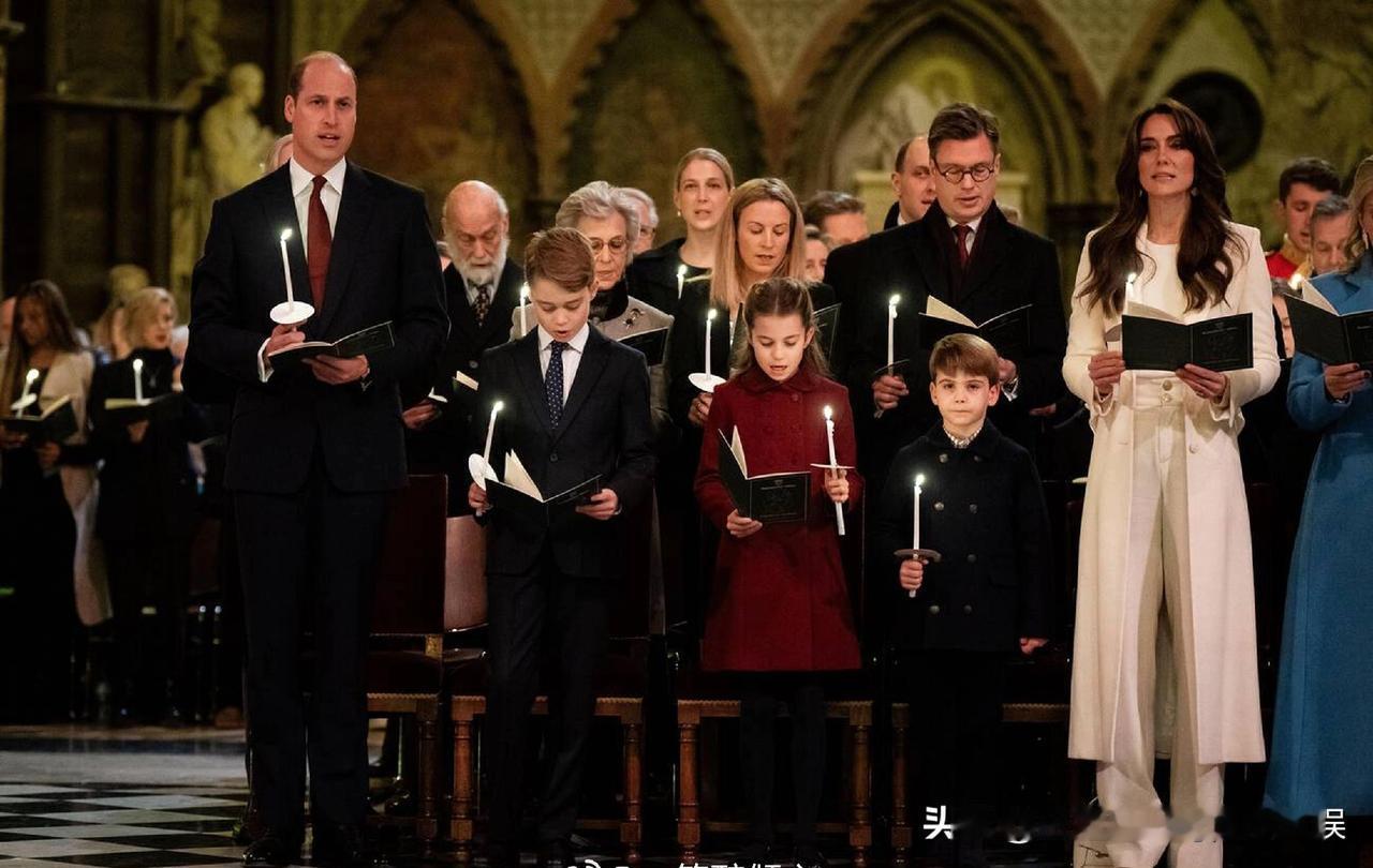 从2022年-2025年，威尔士三宝乔治王子、夏洛特公主、路易小王子连续三年出席