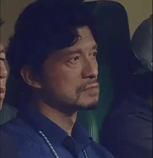 谢晖机会来了！根据多方媒体爆料如果国足这次无法晋级附加赛，这样足协与伊万的合同也