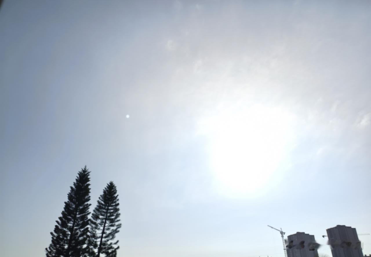 广东小伙伴们翘首以盼的冷空气到底来不来？答案：来！但不多！16～18日，