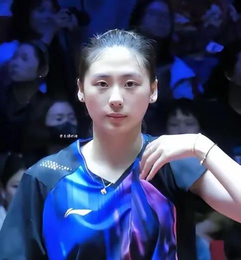 随着孙颖莎和王曼昱出局，但是WTT美国大满贯王励勤却挖到宝了，女乒双保险王曼昱和
