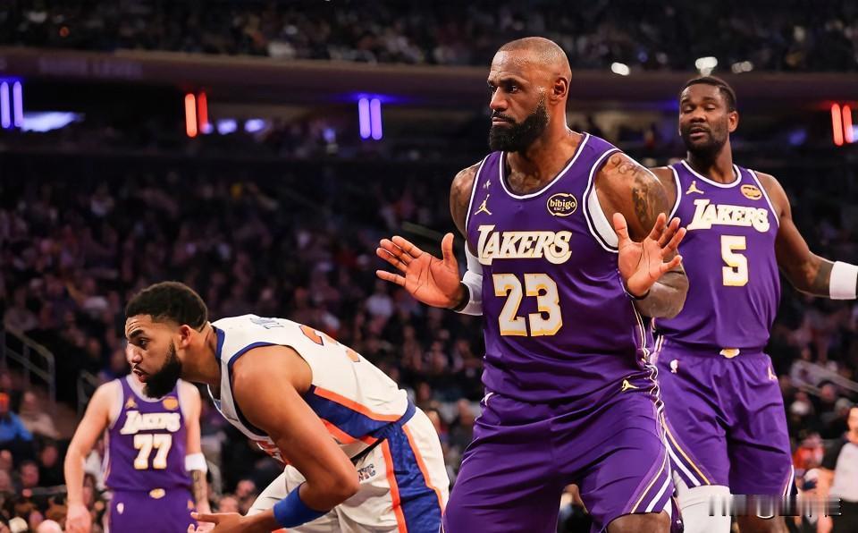 湖人负尼克斯，无奈聊四点！1，以前有外界质疑声说詹姆斯不是“历史最佳”其中一