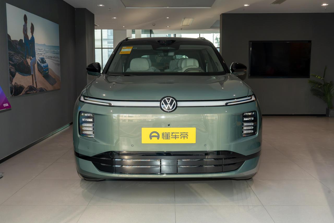上汽大众最新ID.ERA9X终于公布了。它用的还是EA211，但跟以前的1