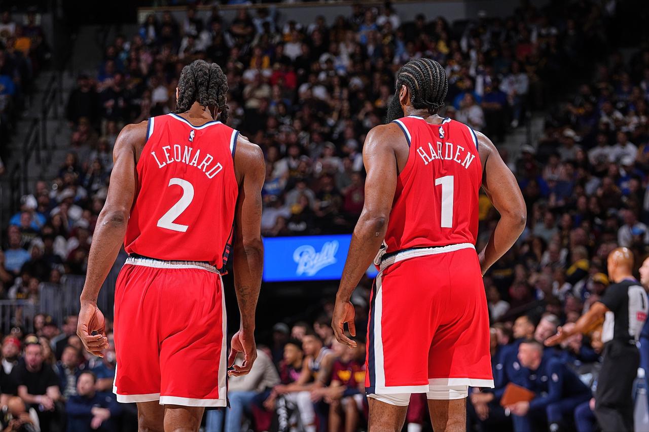 哈登：卡子哥，美媒建议快船出科林斯、博格丹去换灰熊的莫兰特？？？小卡：这美媒要