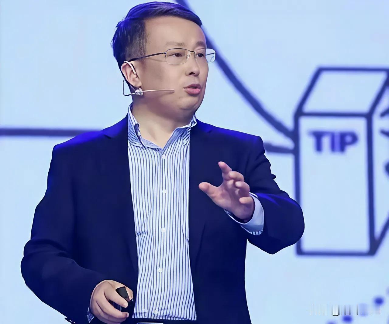 真有意思，在2月14日，项立刚对胡锡进发起第二波强势反击，一番言论直接把舆论推向