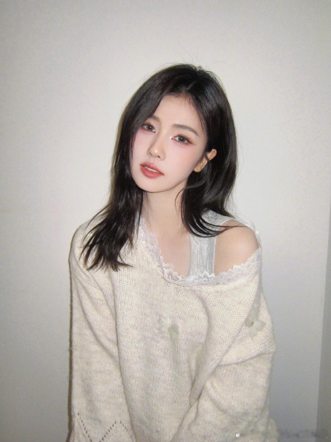 白鹿突然出现白鹿突然出现