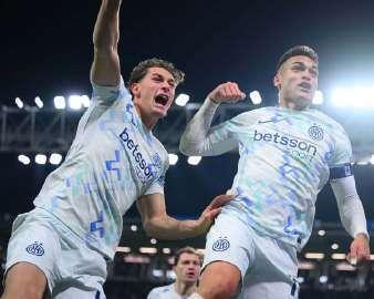 全球足坛都在闹锋荒，尤其是好的中锋荒芜。现在看，不止是意大利锋线，现在优秀的中锋