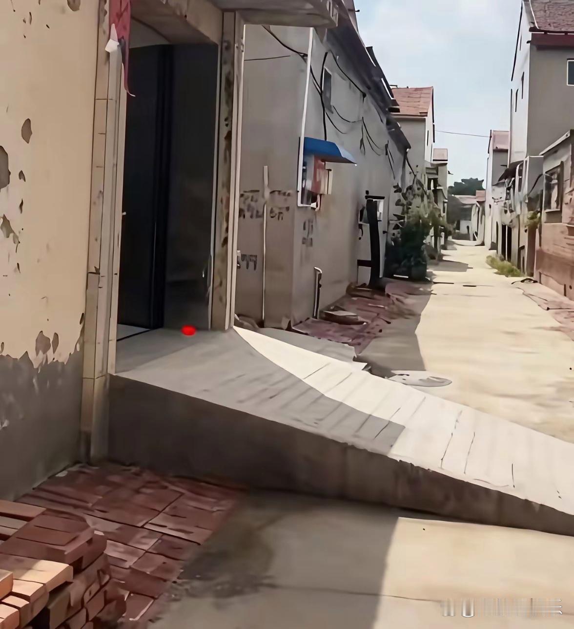 他家是最后一个呀，修的那么长，别人还怎么走了呀！