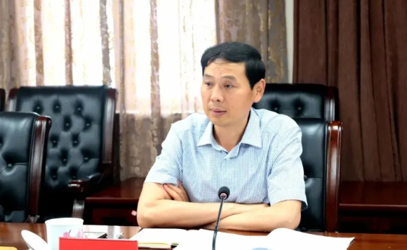 基层民警出身的王建勇，早年仕途可谓少年得志。1997年，年仅29岁的王建勇，由株