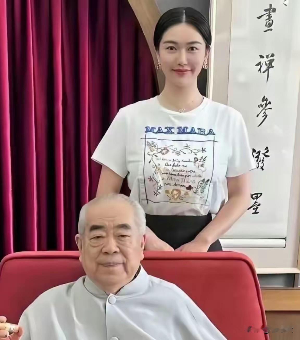 文化艺术界老夫少妻不足为奇，老年得子皆属常事。张大千，韩美林，齐白石，范曾，张