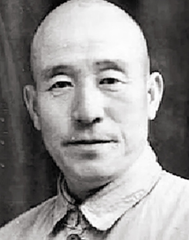 1948年12月22日，解放军攻入新保安城内，国民党35军军长郭景云顽固异常，对