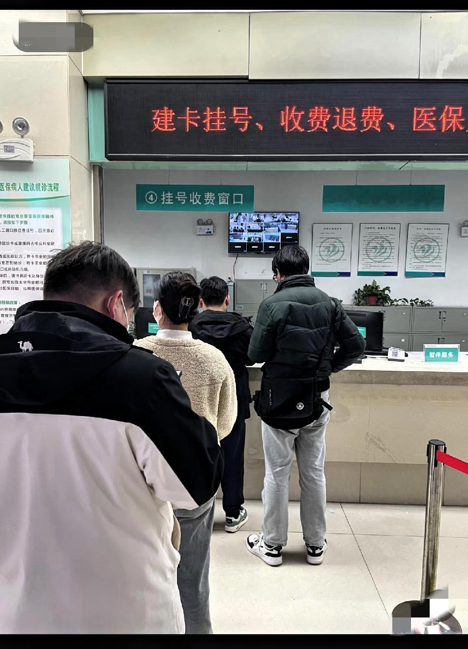 同事王姐昨天走完了一生！她今年56岁，刚刚退休，她平时每天都锻炼身体，喜欢打球