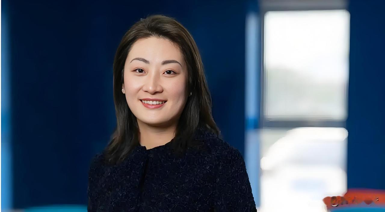 两进两出的宗馥莉，是否还会华丽归来？两个问题不明确，国民品牌娃哈哈还是一团麻的感