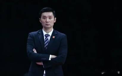 突发事件！新疆刘炜下课！该来的总是会来的。昨天晚上，我浏览到一位资深媒体人的文