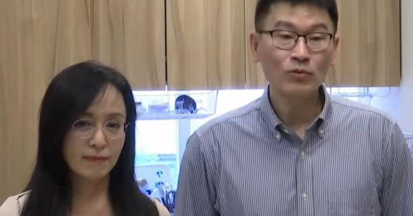 台陆委会副主委梁文杰终于嘴不再硬了，为自己的失言道歉了！梁文杰今日亲自在民进党台