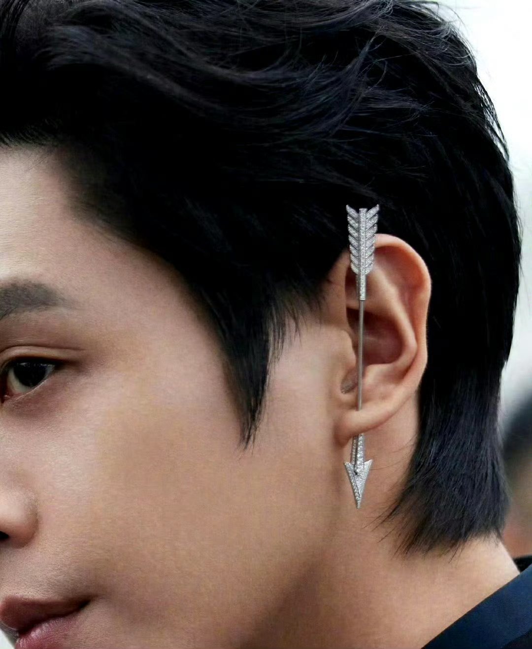 不用好看，只要贵就行了，果然贫穷限制了想象[捂脸哭]​​​