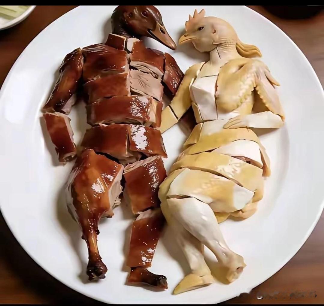 把鸭先生与鸡小姐完美的安排在了一起，这绝对算得上是天才创意了！看来这个厨师👨