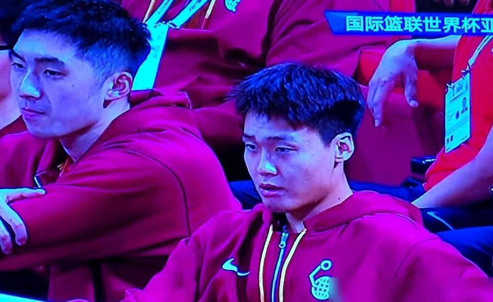 赵睿赛后这话，真敢说啊。直接把窗户纸捅破了。这哪是抱怨，分明是一个身经百