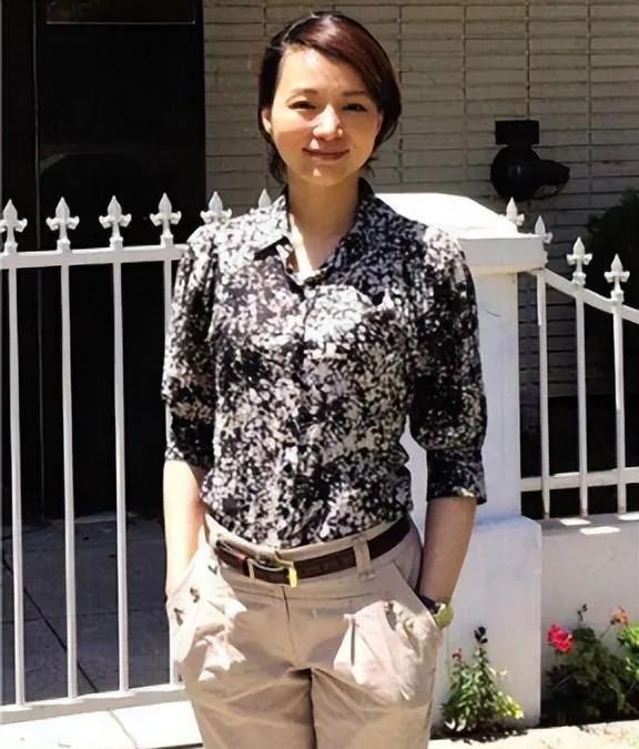 丈夫风波才三年，11岁儿子逆袭挽回，真的是有其母必有其子！董卿淡出央视几年，六