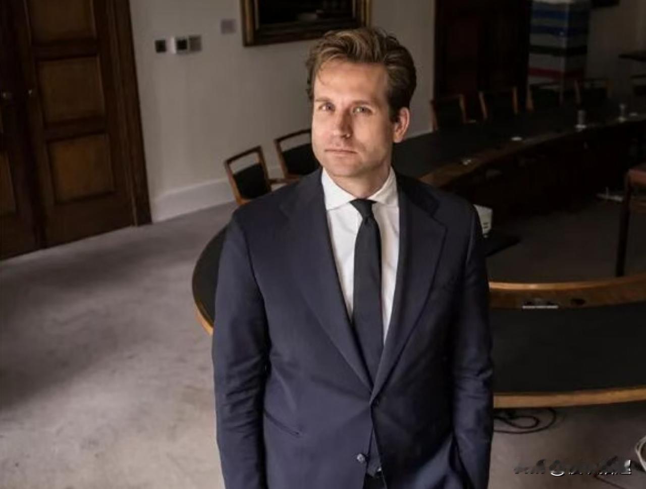 荷兰大臣执迷不悟！"重来也这么做"言论惹众怒，全球芯片战再升级荷兰经济大