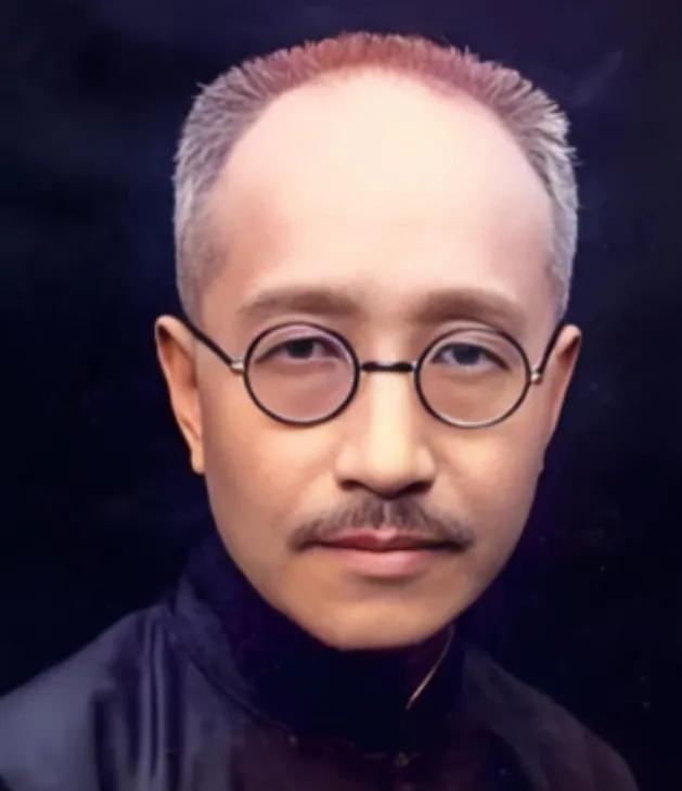 1953年9月18日，毛泽东在会场当众怒斥梁漱溟，全场几百人噤若寒蝉。会后没几天