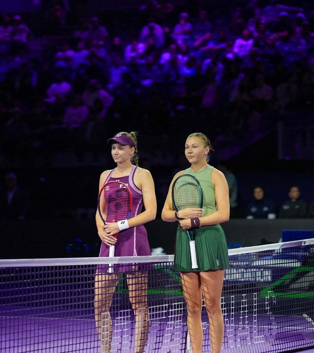 莱巴金娜，轻松开门红！尽管是最后一位锁定年终总决赛的球员，但这丝毫不影响莱巴金