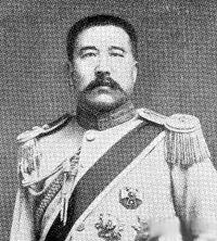 张宗昌28岁那年混迹于海参崴，在此期间他喜欢上了一个叫春晓的女人。春晓是当地妓院