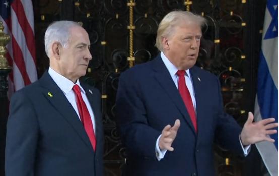 特朗普：普京跟我说他被袭击了，我很生气 当地时间29日，特朗普在海湖庄园