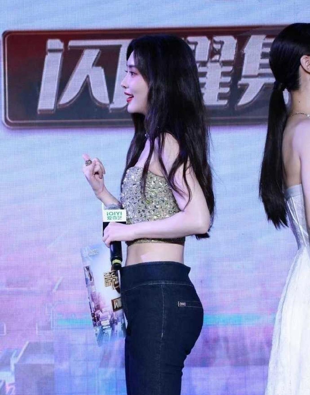 孟子义拥有着别人梦寐以求的身材，这比例也太好了吧​​​