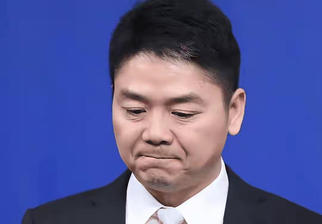 刘强东和章泽天这对“老少恋”最近因几张照片陷入“婚变”传闻。1月29日韩国APE