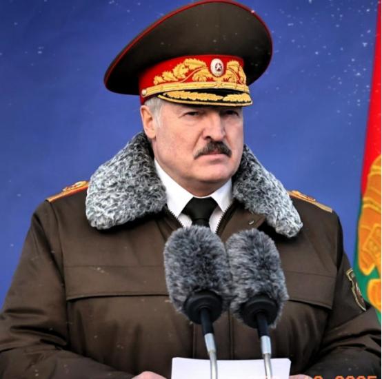 白俄罗斯总统卢卡申科接受采访时表示，中国人有一个非常特殊的特点，就是遇上事都不急