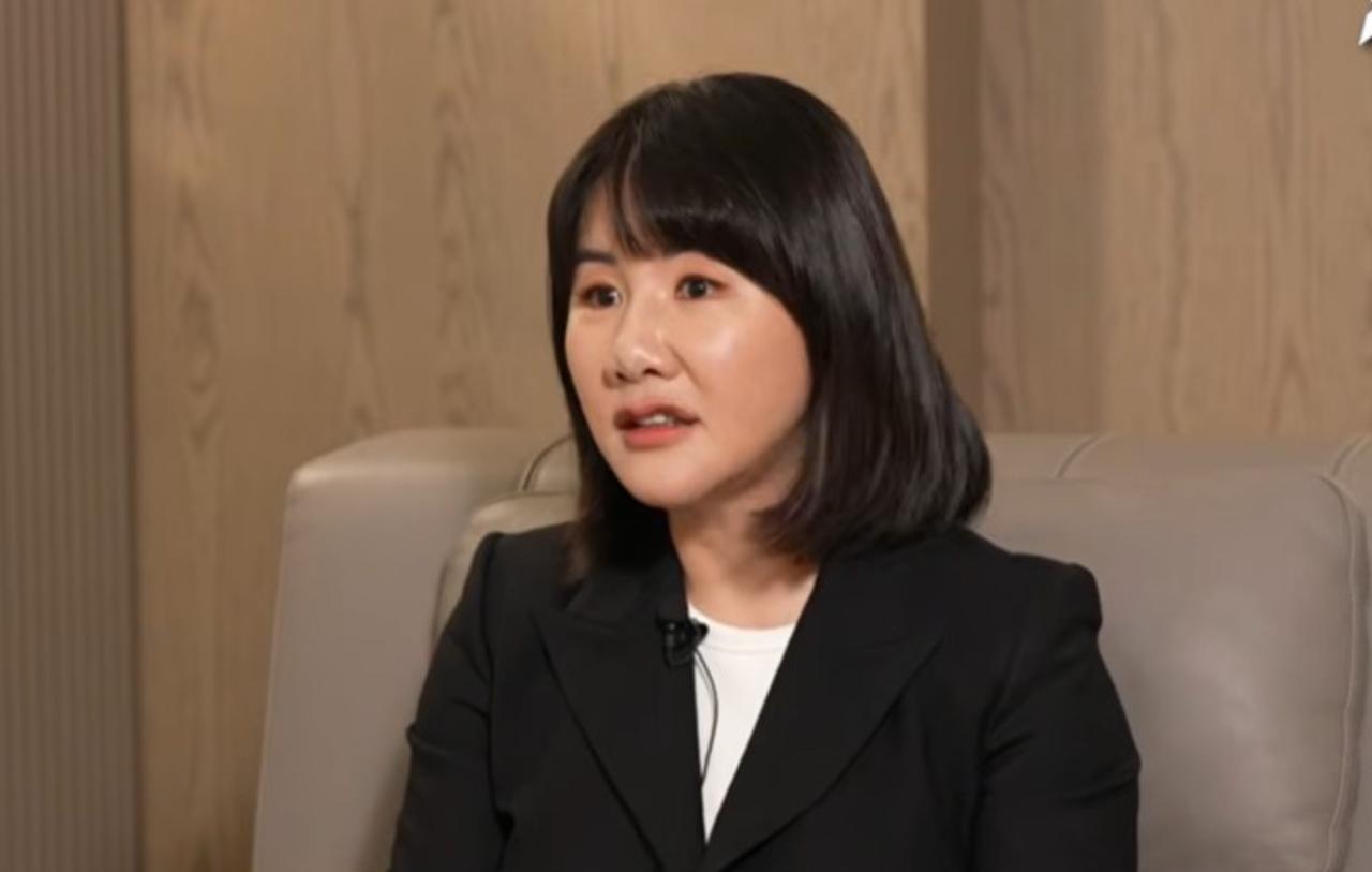 国民党副秘书长谢衣凤硬杠郑丽文：如果彰化县败选，郑丽文应辞国民党主席。昨天（