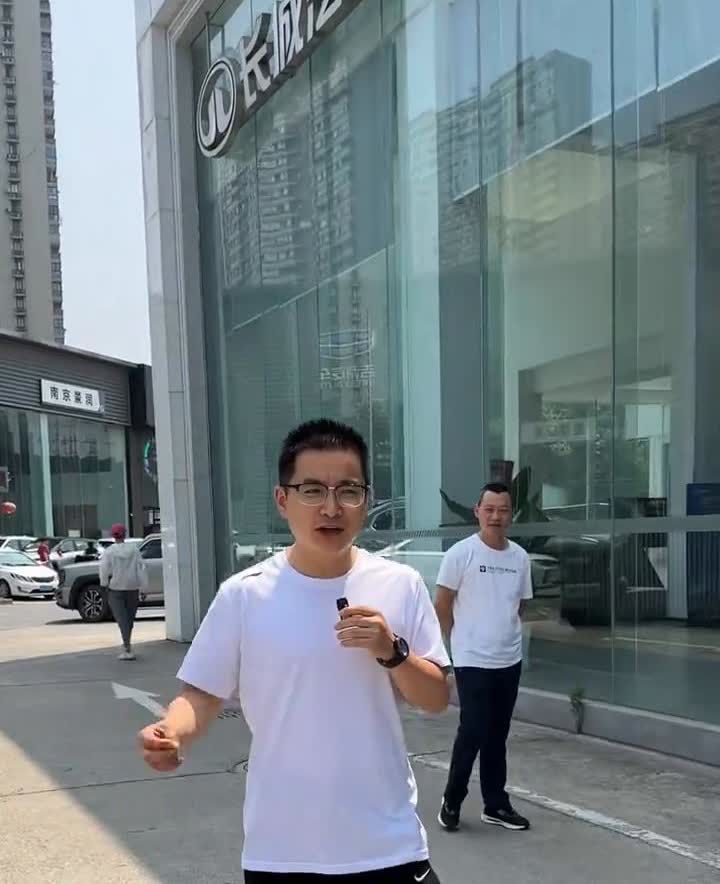 感谢哈弗H6十多年的陪伴，中间从没有把我拉下过，也从没有让我出过事故，也没有其他