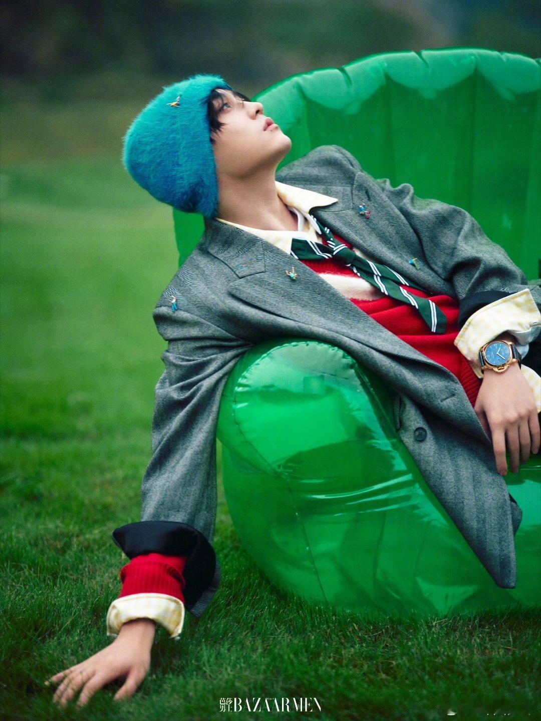 旷野少年的浪漫被田栩宁演绎到极致！告别束缚、狂奔向山野，清风漫染的时光里，每帧都