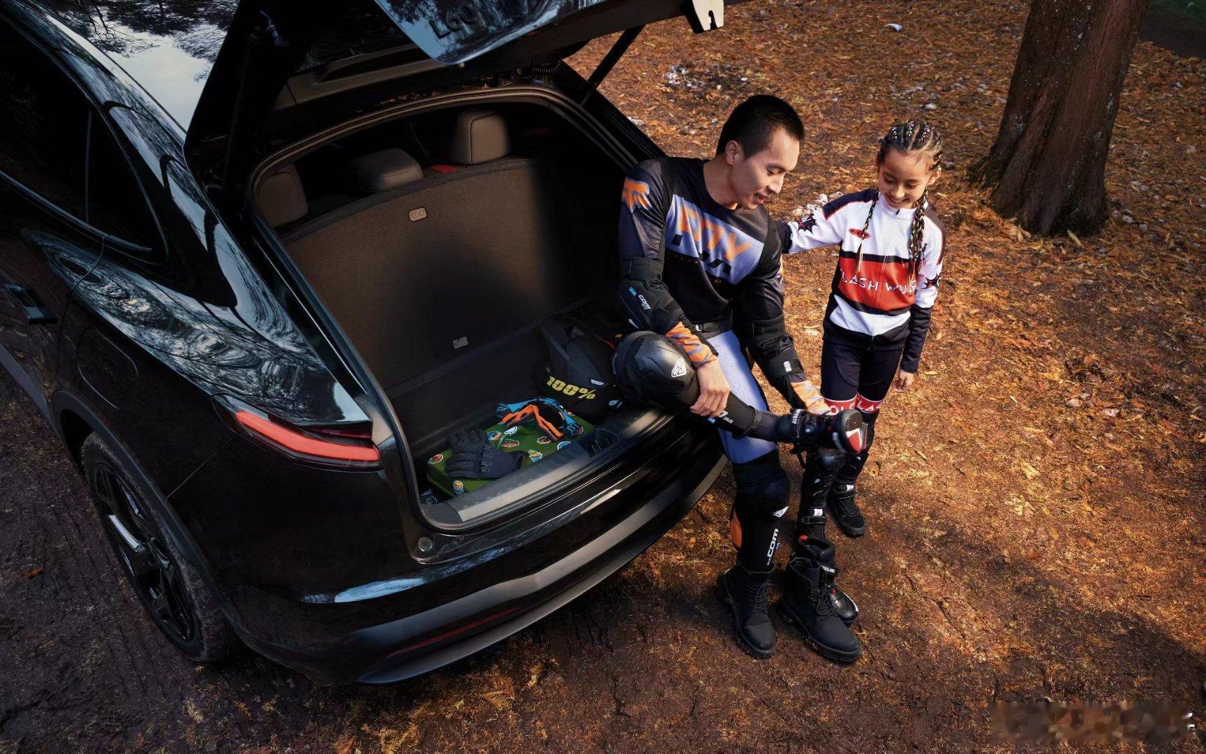 乐道L60黑骑士现已正式发布，限量666台，整车售价21.19万元，采用电池租用