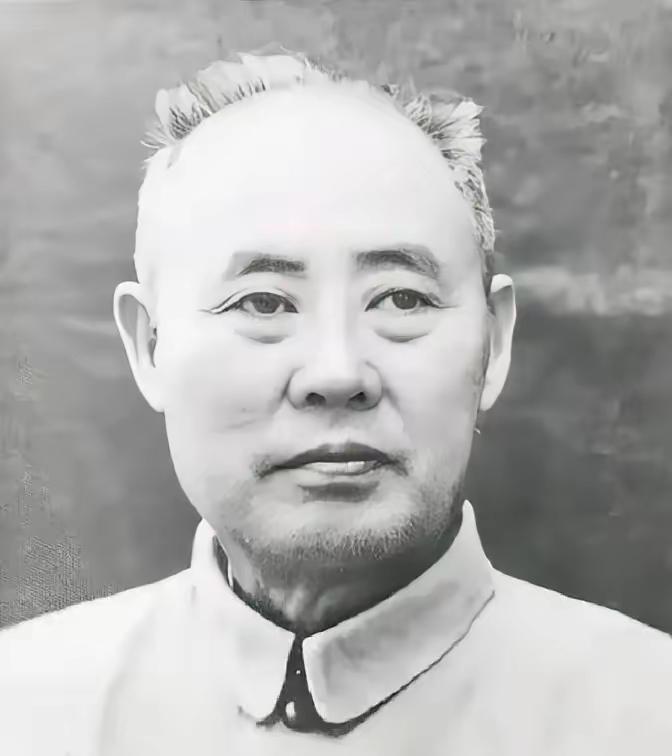 傅作义起义前收到老蒋密电，他罕见赞成傅作义起义，但要答应他一个特殊请求。蒋介石只