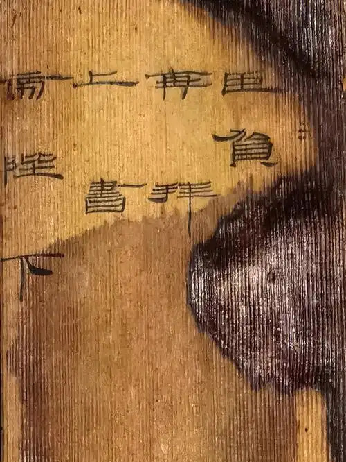 海昏侯墓出土的大量竹简，正在一步步颠覆认知，根据竹简的内容《史记》诸多记载或可能