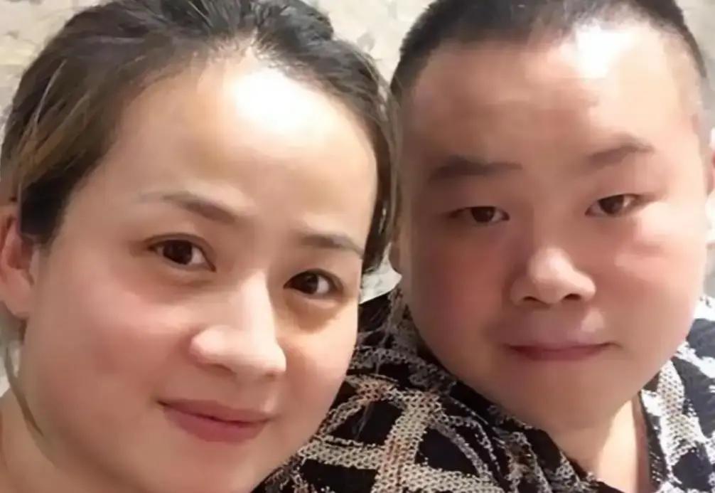 岳云鹏火了以后，一口气给五个姐姐在濮阳县城买了房。当年大姐想买房，差十万块，他