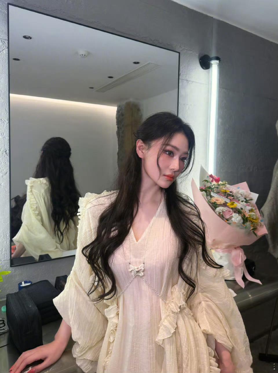 张馨予是在养死士吗哇塞也太好了吧……真的要爱她一辈子的程度