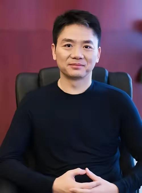 刘强东估计高兴得嘴都合不拢了不是他上热搜了也不是如今他京东集团的成就，而是他