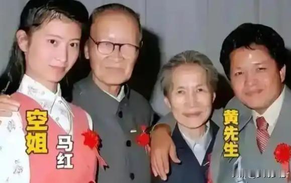 起义英雄的婚姻悲歌：妻子赴美一去不回，深夜搜查卧室，结果出人意料台湾起义飞