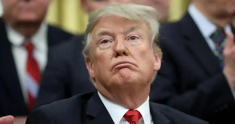 央视直接发视频了，给全世界讲解如何击沉一艘美国航母。摆明了，这就是给特朗普看的，