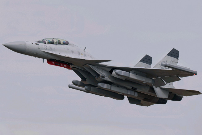 歼15锁定F15后，日本防卫省抗议：一个细节说明中方是想动真格的！12月6日，歼