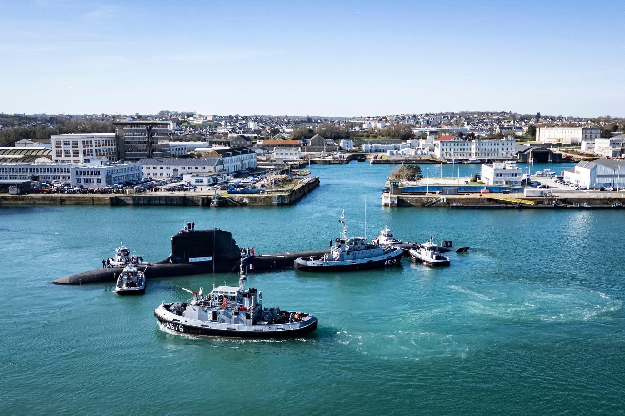 法国第4艘梭鱼级攻击型核潜艇“德格拉斯”号（FSDeGrasse，S638）