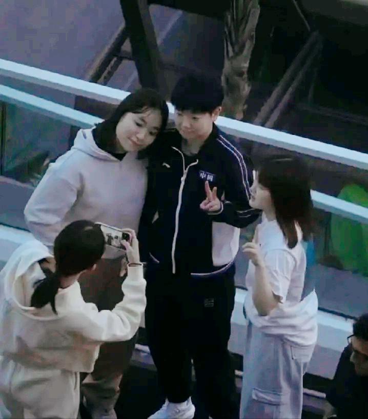 孙颖莎的3个“反差”，恐怕很多球迷根本“想不到”：首先，莎莎给人感觉，一张“人