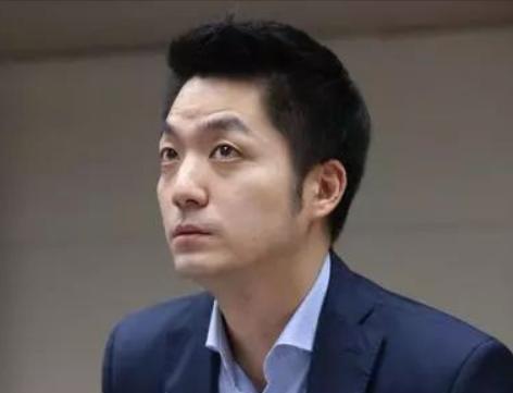 蒋万安够狠！上午握手下午拆台，边界感拉满不装了聪明人都能看得懂。蒋