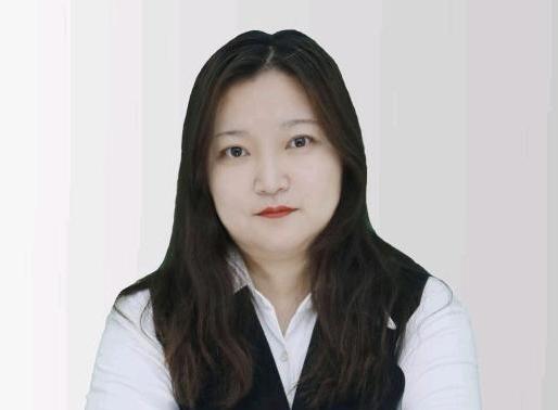 知名博主利刃8月10日发文，称“我把手机从华为换成了苹果，是不爱国吗？”其实